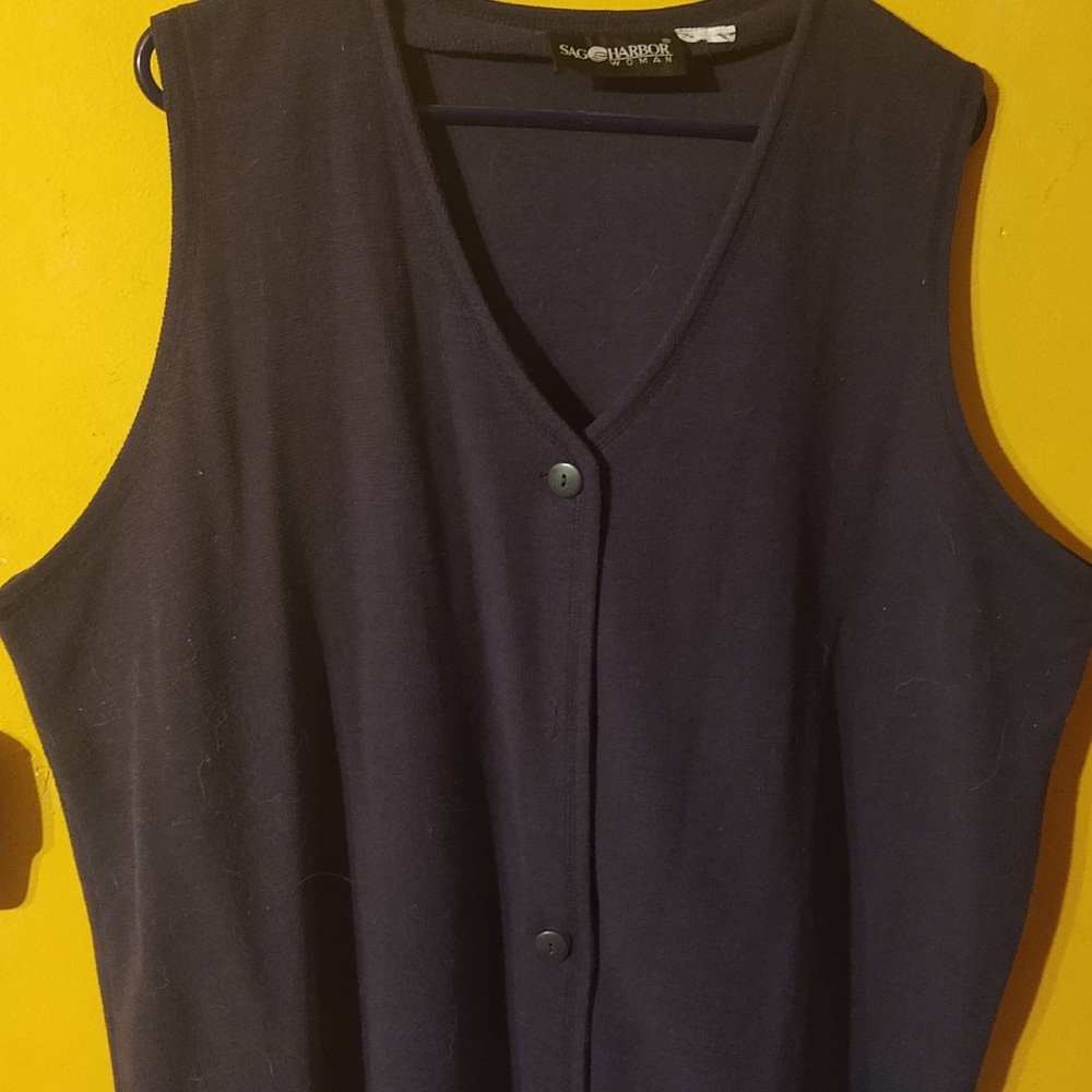Navy blue vest, very cute